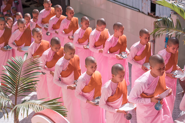 L’influence du bouddhisme, par Cyrille Javary.