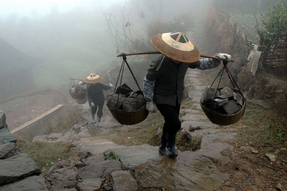 Huit pages sur l’Asie vue par le grand reporter Philippe Rochot.